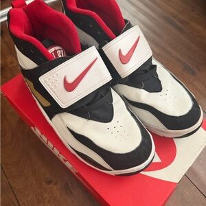 Original 2005 diamond turf, deion sanders shoes Size 10